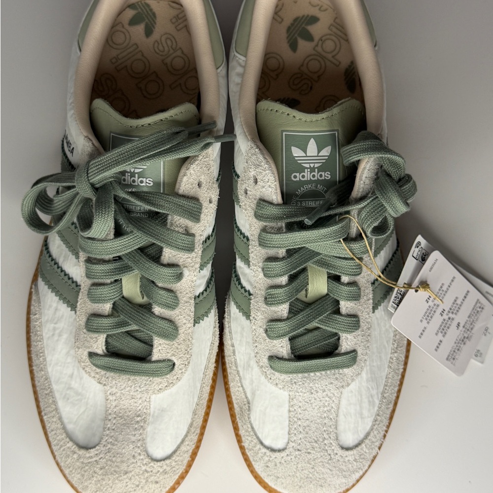 Adidas Samba Sneakers in White and Green - Picture 3 of 7